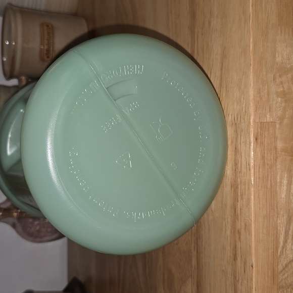 Matcha Green Hydrojug Pro BPA Free Plastic Water Jug Half Gallon - Picture 6 of 6